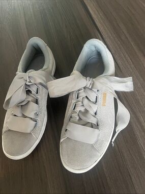 Puma Women's Suede Ribbon Lace Sneakers in Light Gray